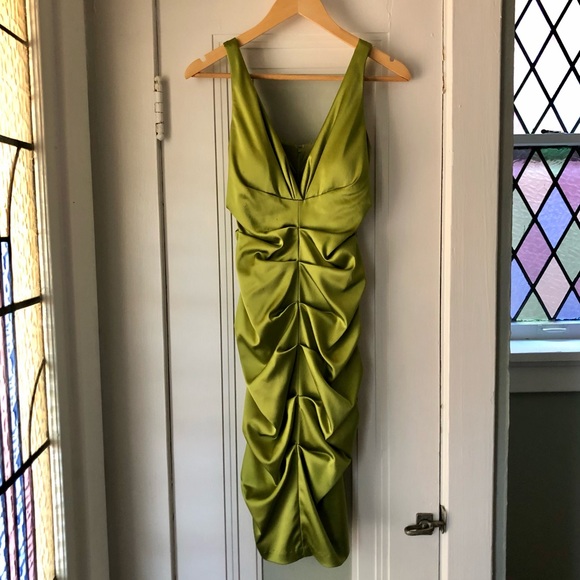 [Xscape by Joanna Chen] Stunning Chartreuse Ruched Party Dress - Picture 2 of 7